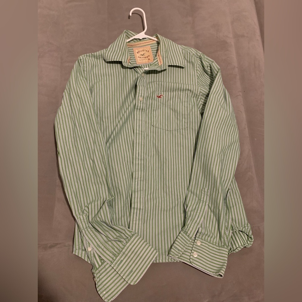 Hollister Long Sleeve Button-Up Shirt